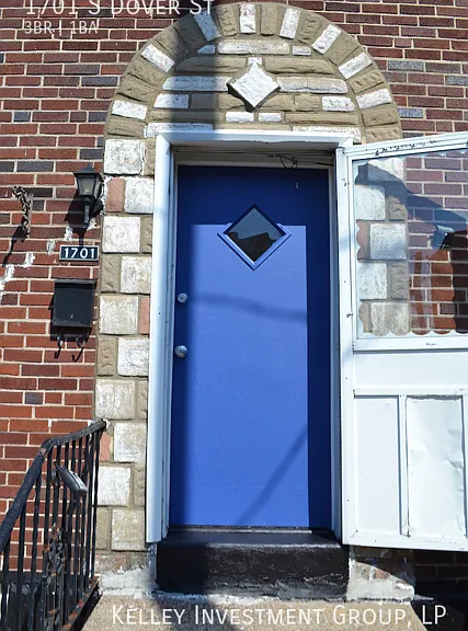 1701 S Dover St — Photo 45