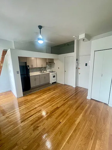 357 W 120th St #3R Photo 1