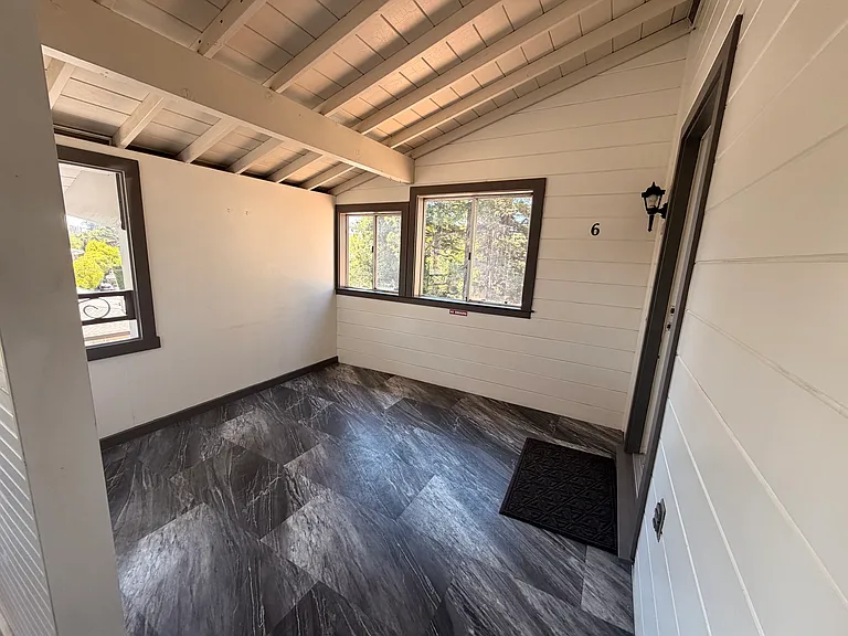 1017 El Camino Real #5 — Photo 7