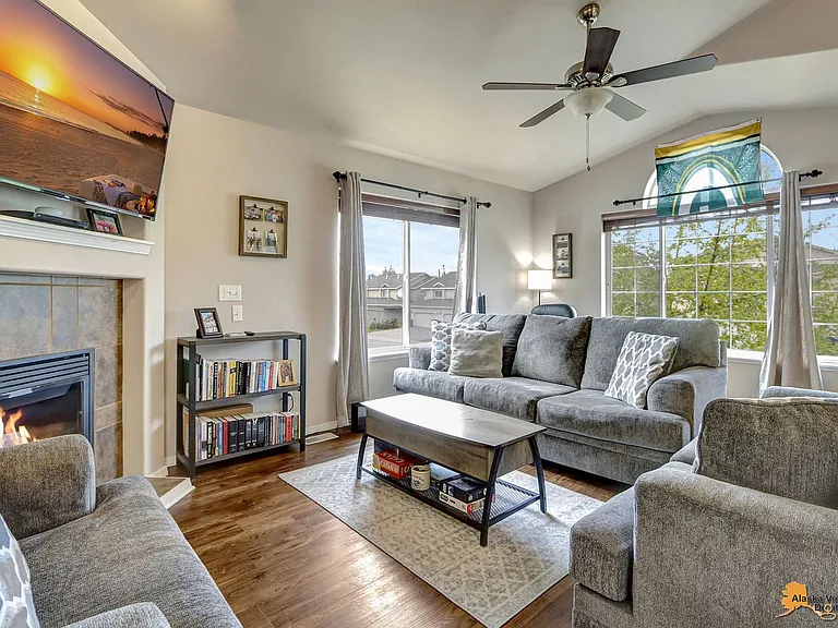 6524 Whispering Loop #B — Photo 9