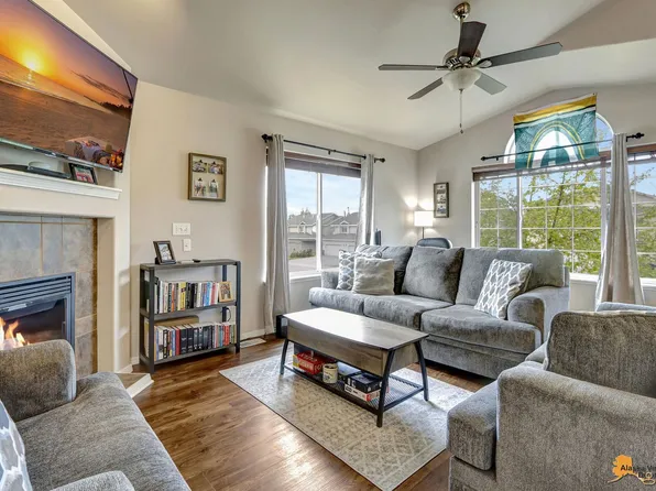 6524 Whispering Loop #B, Anchorage, AK 99504