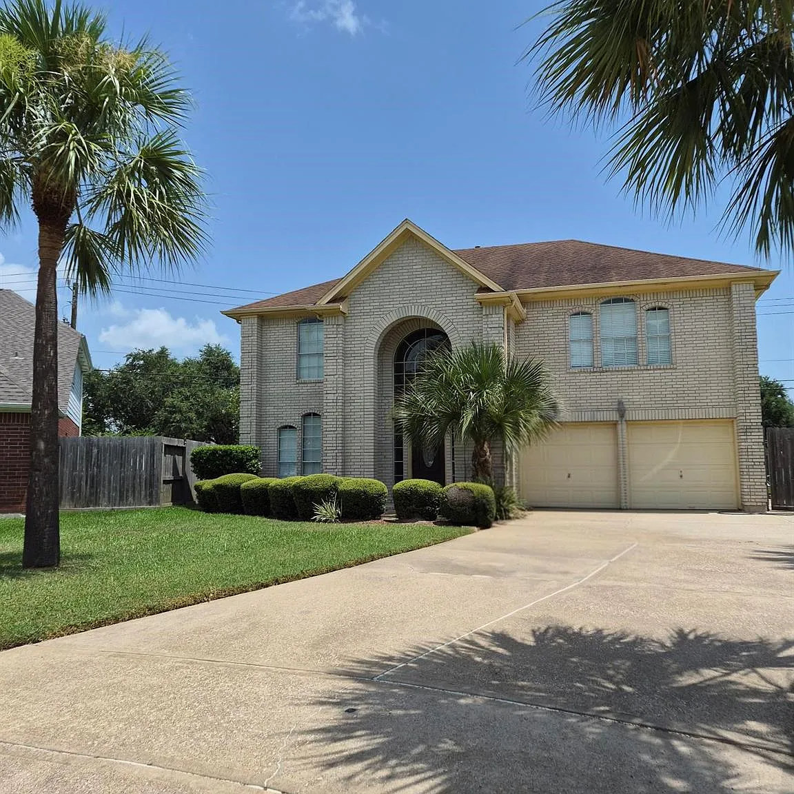 4 bed, 2.5 bath, 3049 sqft, $3,250 — Photo 3
