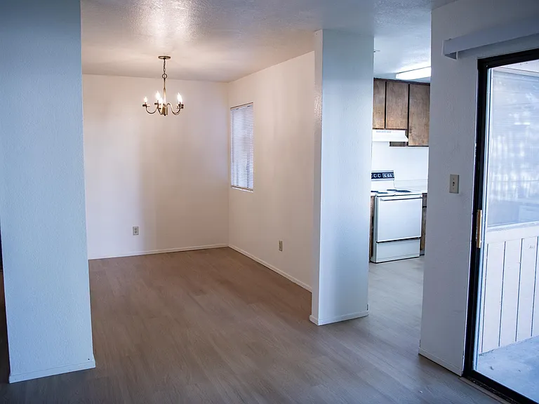 2905 Niagra St #159 — Photo 12