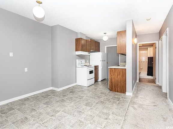 4th image of 415 Tait Ct #307