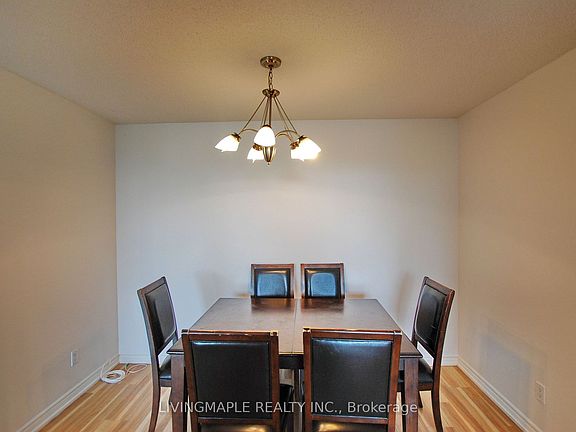 5th image of 61 Town Centre Ct #1010