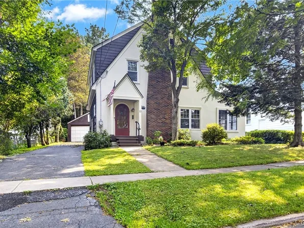 12 Woodland Rd, New Hartford, NY 13413