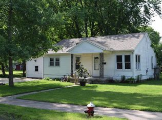 148 W Sims St, Centralia, MO 65240