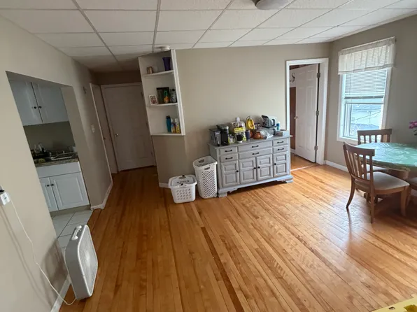 15 Caroline St #2, Worcester, MA 01604