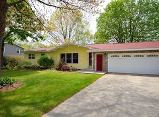 204 170th Ave, Holland, MI 49424