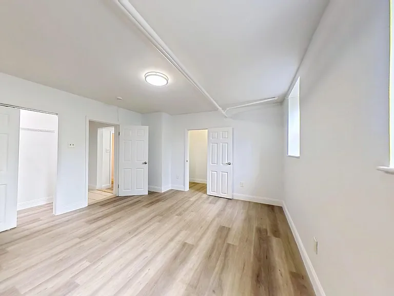 Room 3 (can be used as a living room or a bedroom)