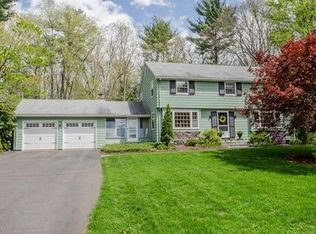 242 W Mountain Rd, West Simsbury, CT 06092