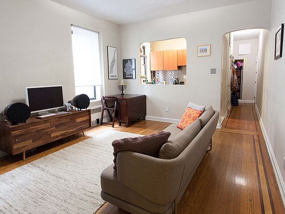 5th image of 233 Park Pl APT 18