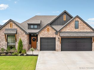 2080 E 136th St S, Bixby, OK 74008