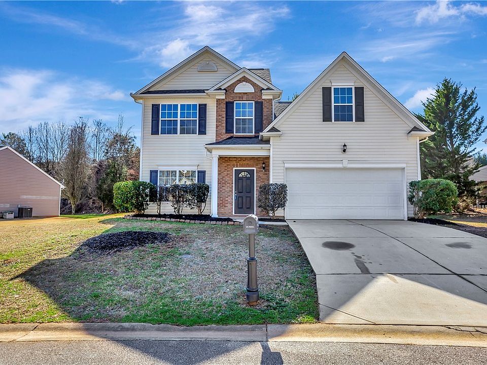 1st image of 309 Blue Heron Cir