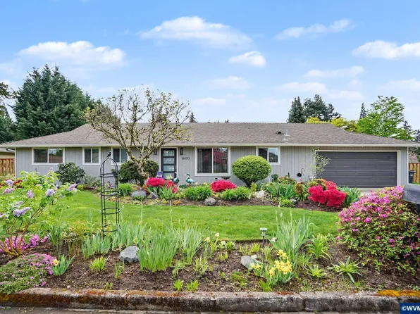 8470 SE Hood St, Clackamas, OR 97015