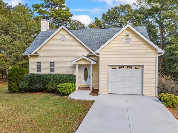 154 Wilderness Point, Hartwell, GA 30643