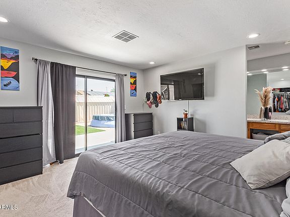 4th image of 2632 E GROVERS Avenue E