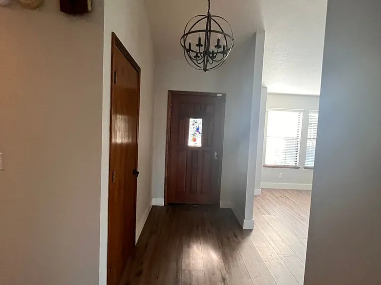 540 N Peppertree St — Photo 4
