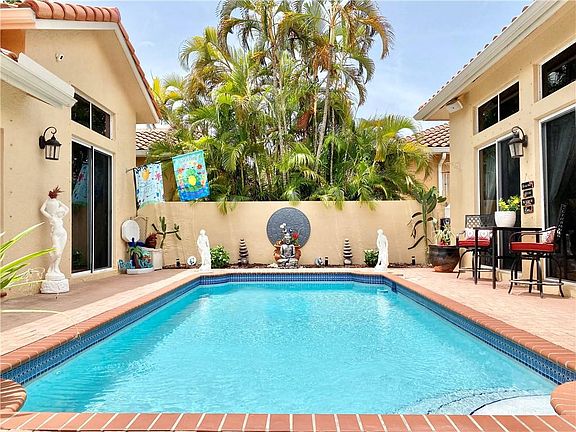 4th image of 16469 NW 12th Street