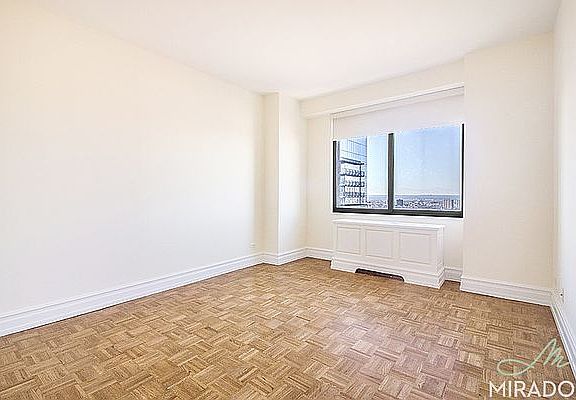 4th image of 145 W 67th St APT 47J