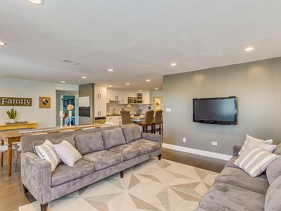 3rd image of 6228 W Virginia Ave