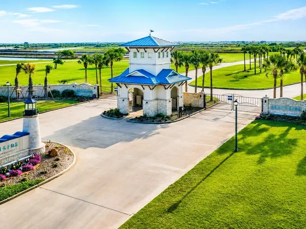 3513 Pelican Way, Palacios, TX 77465