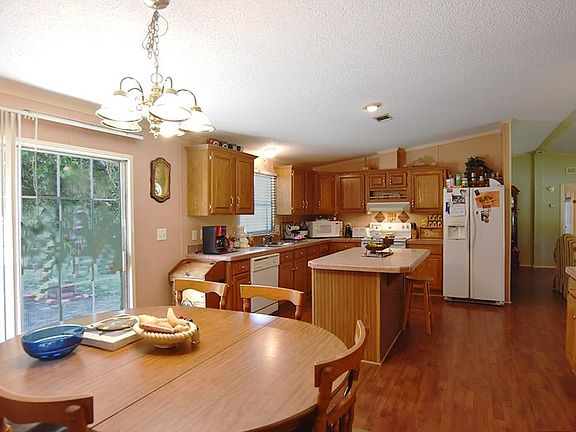 4th image of 420 Morning Glory Ln
