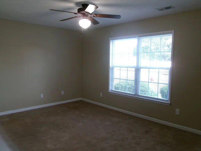 4659 E Walkerton Rd — Photo 8