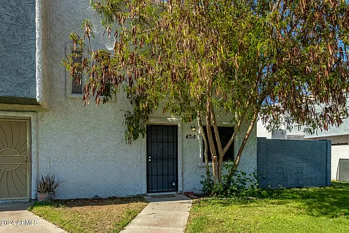 4718 W Orangewood Ave Photo 1