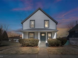 418 W 17th St, Lorain, OH