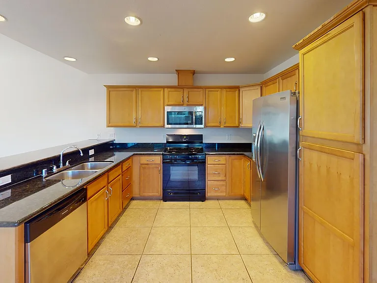 256 Elm Ave — Photo 5