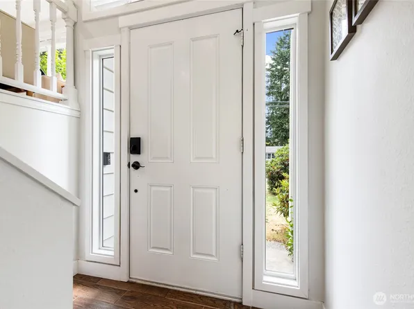 8618 NE 137th Street, Kirkland, WA 98034