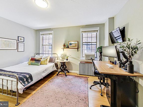 4th image of 1441 Euclid St NW APT 105