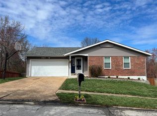 647 Wynn Pl, Ballwin, MO 63021