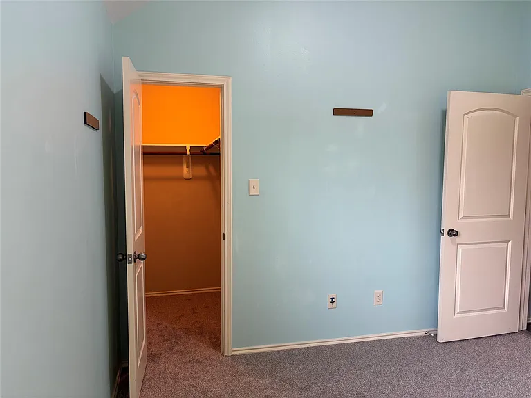 10902 Brighton Gardens Dr — Photo 23