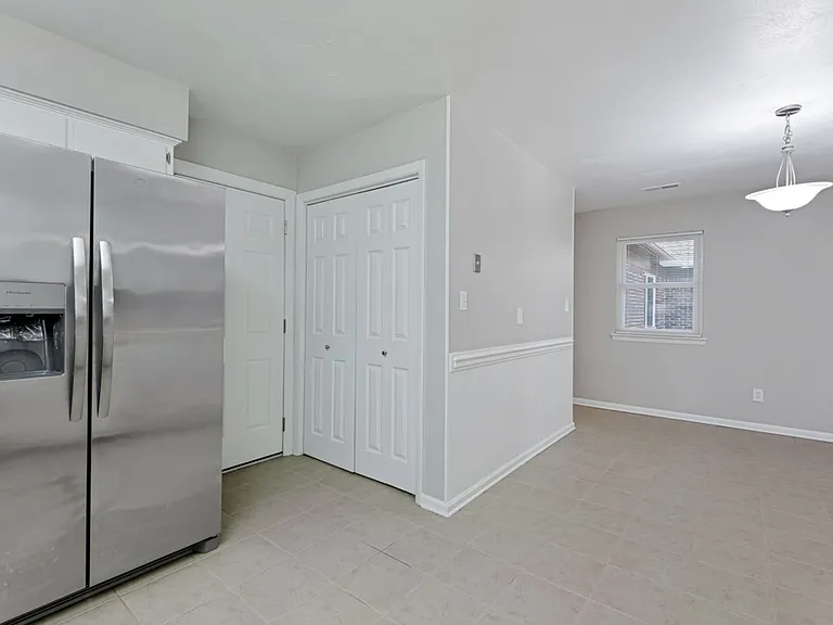 517 Norman Ln — Photo 24