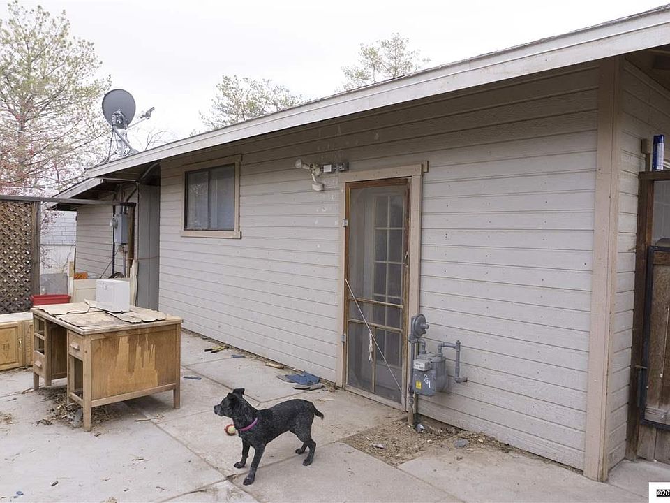 2nd image of 475 Curry Dr