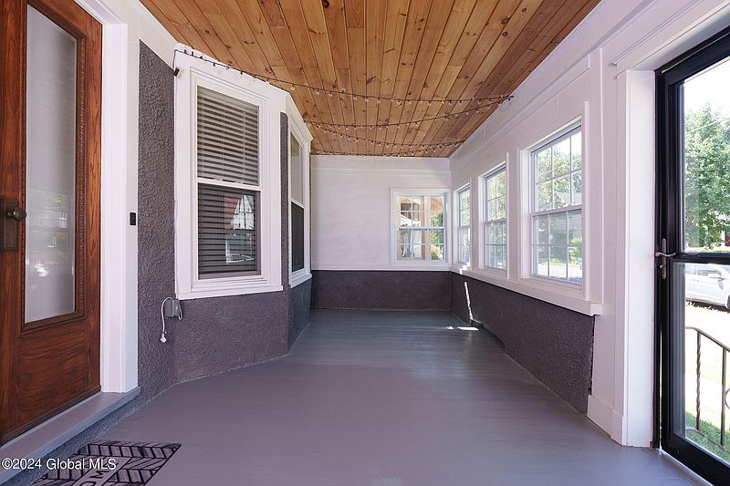 5th image of 64 Grove Avenue