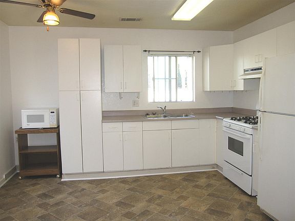 3rd image of 2027 Katerri Dr