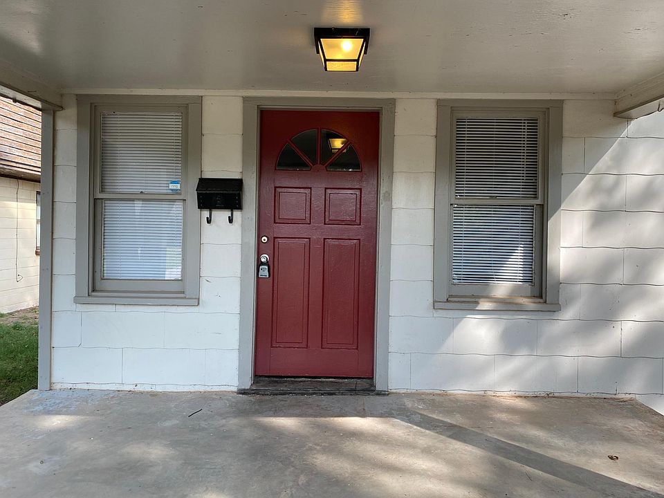 1st image of 5725 NW 32nd St