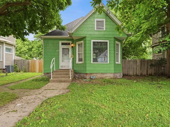 1207 E Frye Ave, Peoria, IL 61603