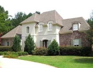 17 Club Dr, Natchez, MS 39120