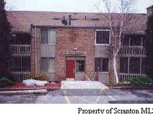 1204 Summit Point, Scranton, PA 18508