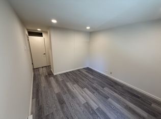 Carlmont Apartments - Entire Building Remodeled - 1 Month Free, No Pet Fee, Belmont, CA 94002