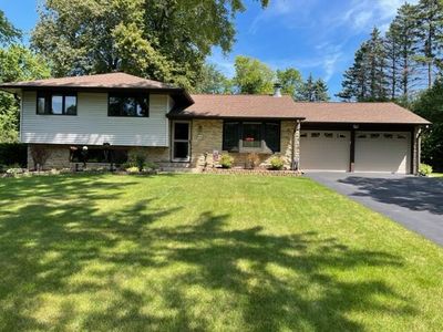 N101W15308 Starlite Dr, Germantown, WI, 53022