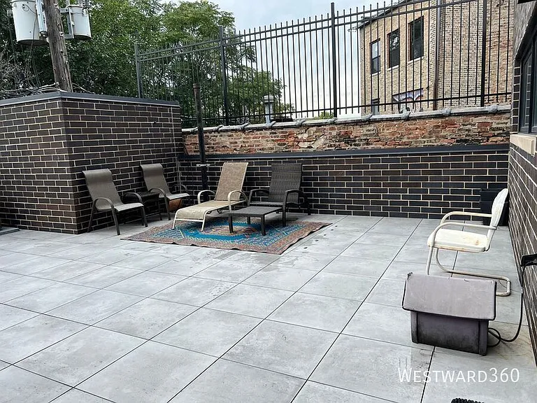 880 N Milwaukee Ave #2S — Photo 15