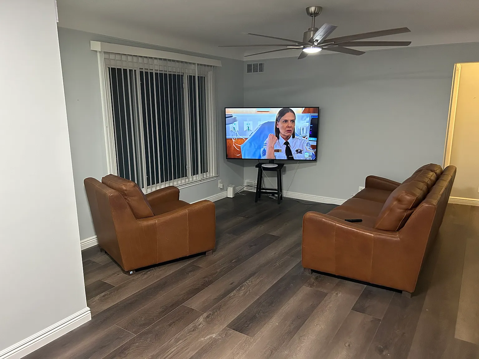 2 bed, 899 sqft, $1,950 — Photo 3