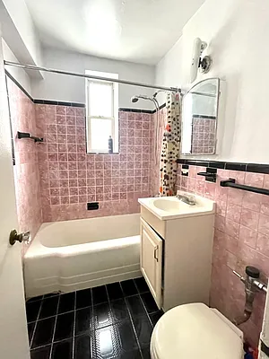 Sold by Maximillion Realty, Inc. | media 6