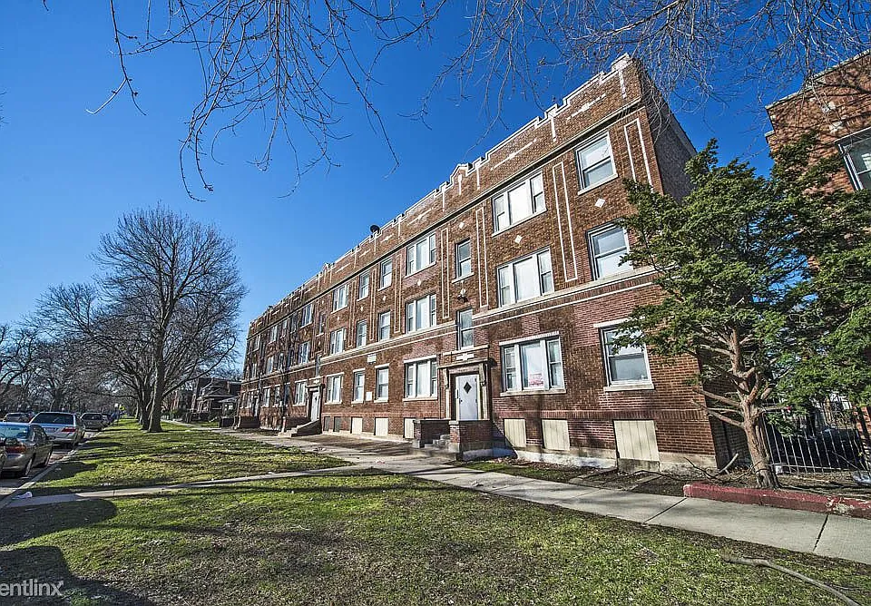 7120 S Wabash Apartments Chicago Exterior_1