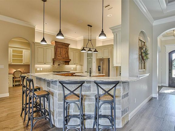 5th image of 220 Wishbone Ct
